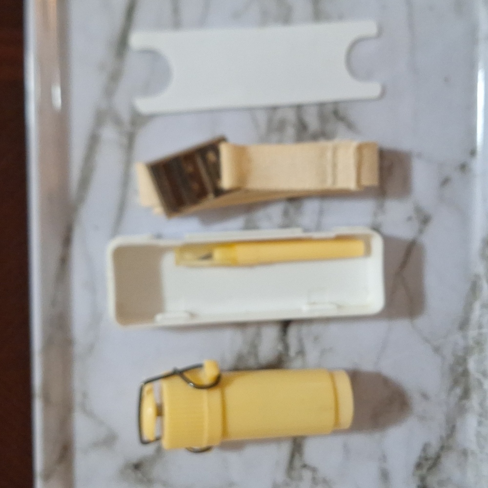 Snake Bite Kit - Picture 3 of 9